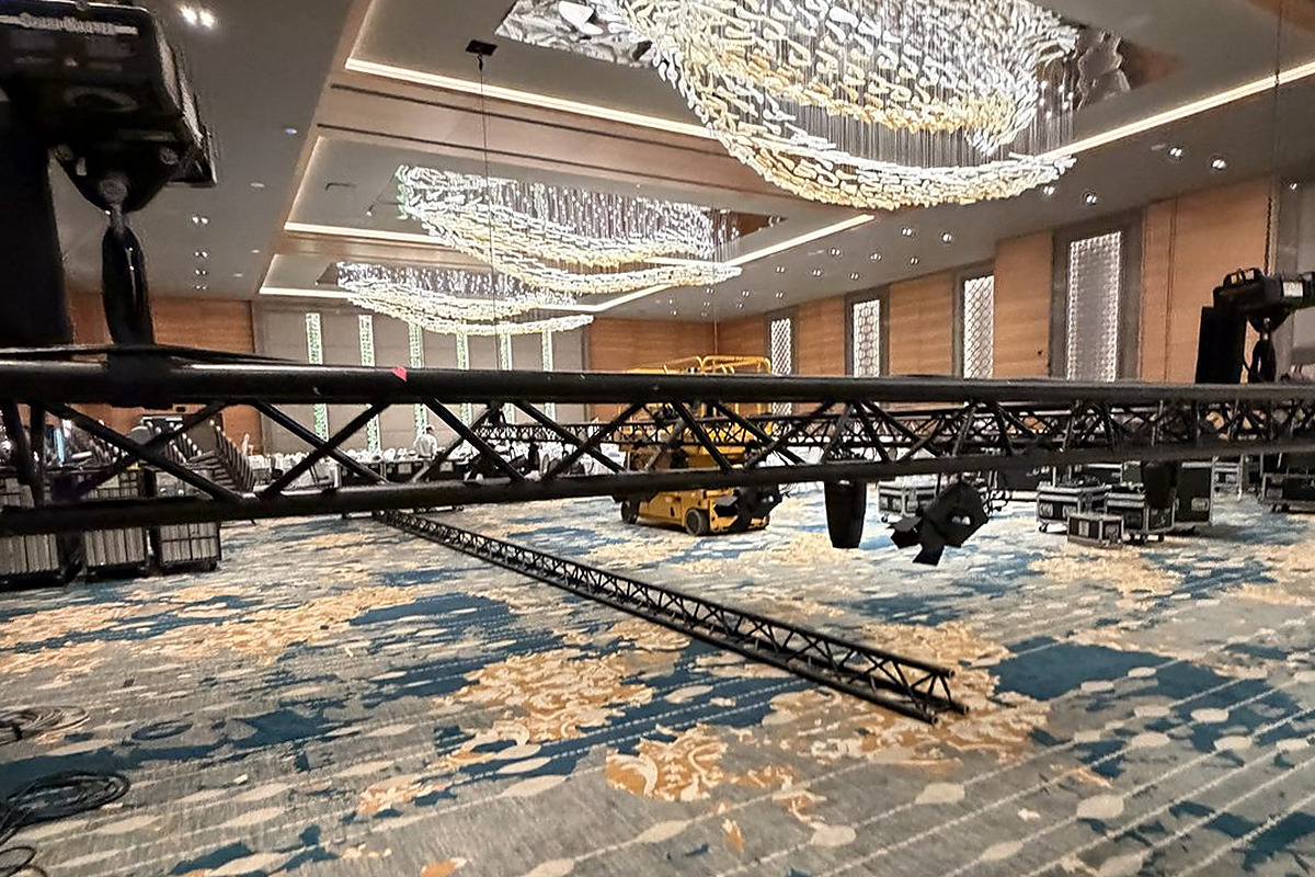 Traversen und Lichtsystem im Ballsaal des Atlantic Hotel Berlin